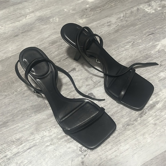 Balenciaga Void Sandals - Picture 7 of 9
